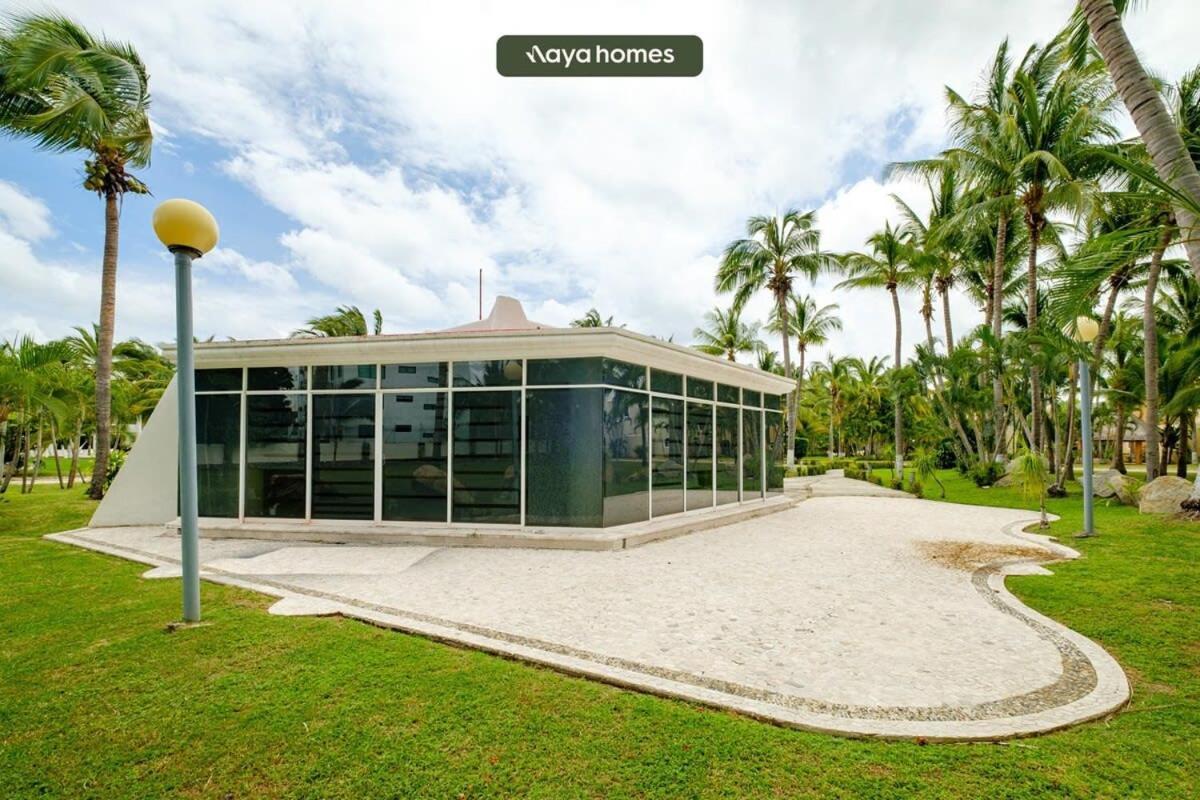 Сasa de vacaciones Amazing House With Private Pool - Tennis & Paddle Court *